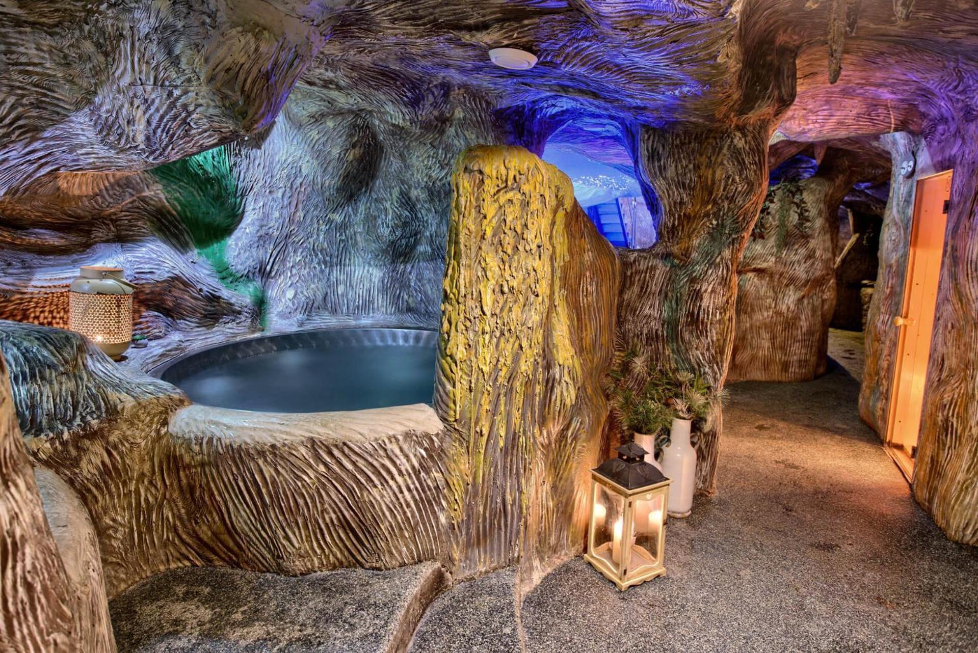 Penzion Zbojnicky Halas Tisovec Exterior foto